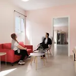 Local Hostel & Suites
